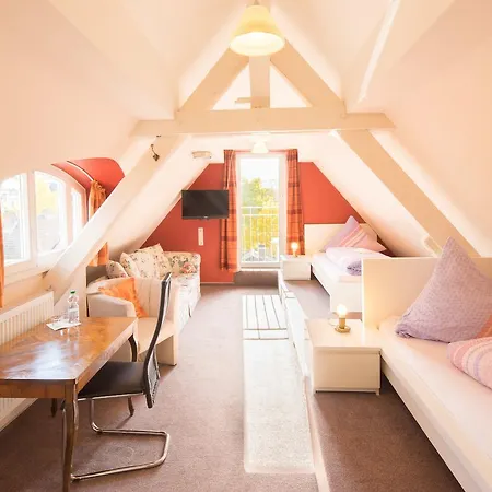 فندق Haus Mueller 3*