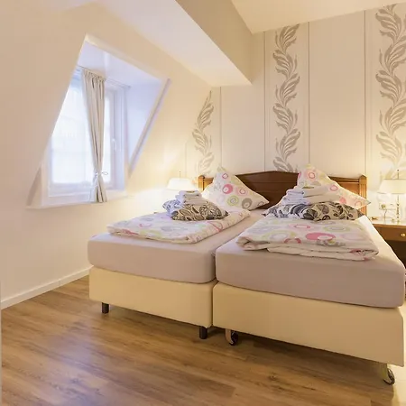 Hotel Haus Mueller 3*